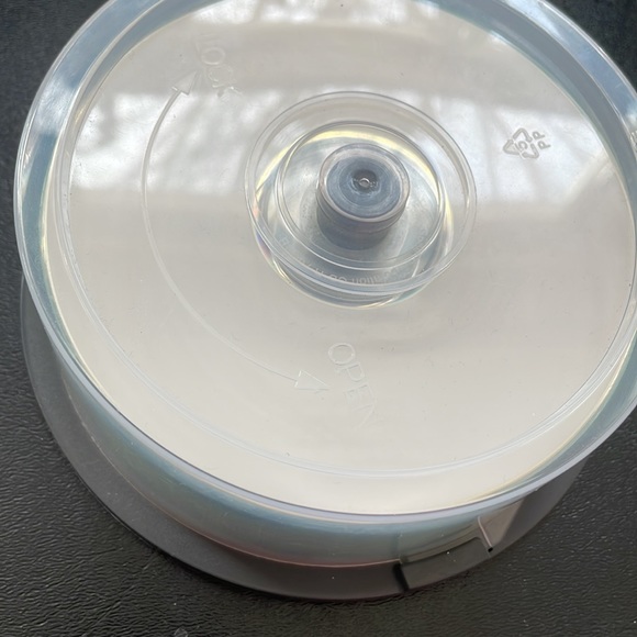 22 Blank Sony CD-R 700MD discs with case. NWOT - Picture 4 of 4